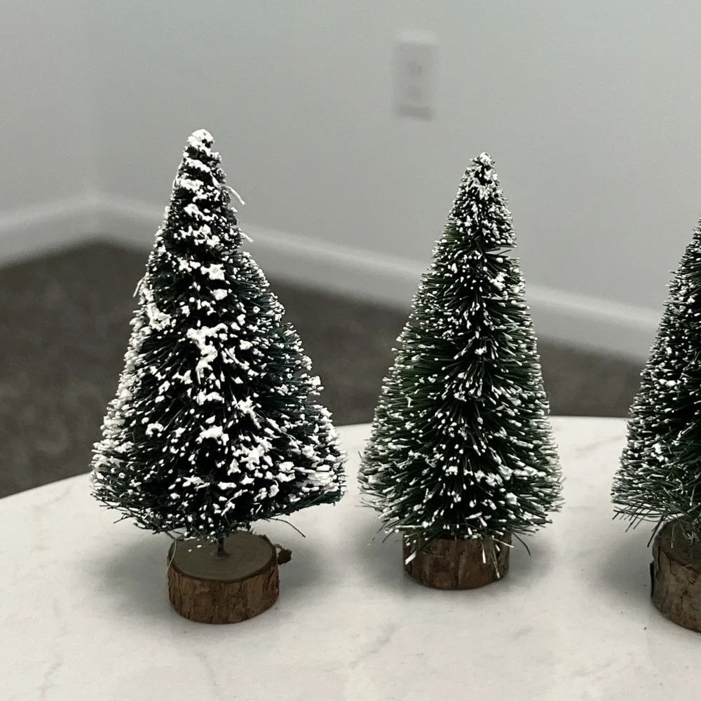 Dept 56 Christmas Village Frosted Flocked Topiary Bottle Brush Trees Lot of 4‎